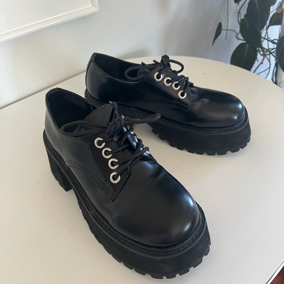 ❌SOLD❌UNIF Excuse Platform Loafers - Picture 10 of 13